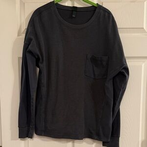 wild fable women's Long Sleeve Pocket Tee in Charcoal Black